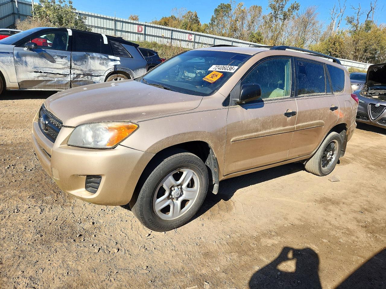 2012 TOYOTA RAV4 Standard — Front 3/4