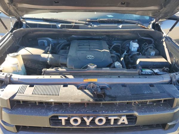 2016 TOYOTA TUNDRA Platinum/1794 — Engine bay