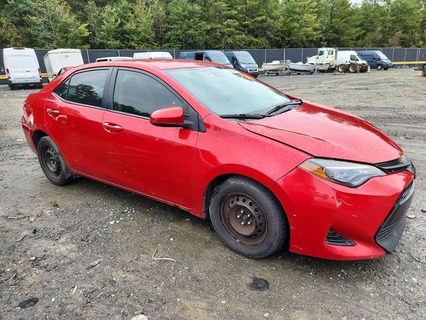 2018 TOYOTA COROLLA L/LE/SE/XLE/XSE — Passenger 3/4