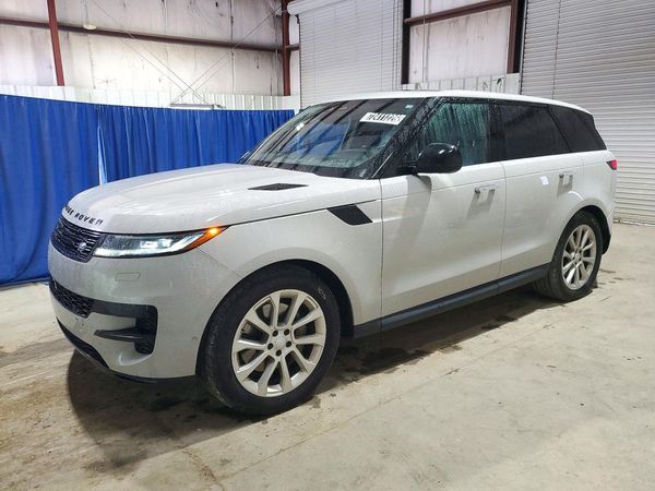 2025 LAND ROVER RANGE ROVER SPORT P360 SE — Front 3/4