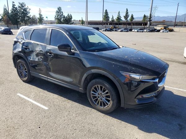 2017 MAZDA CX-5 Sport — Passenger 3/4