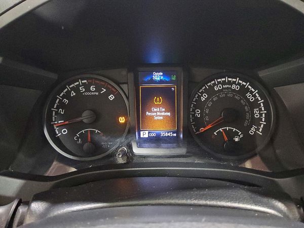 2022 TOYOTA TACOMA SR5 — ODOM