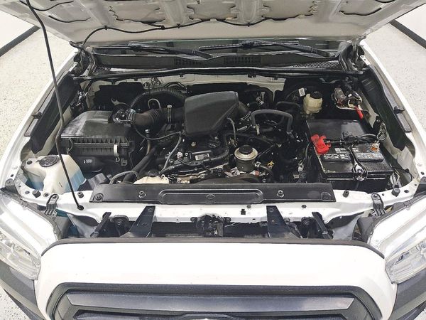 2022 TOYOTA TACOMA SR5 — Engine bay
