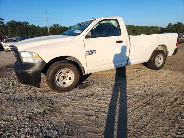 2023 RAM 1500 CLASSIC — DSFA — Front 3/4
