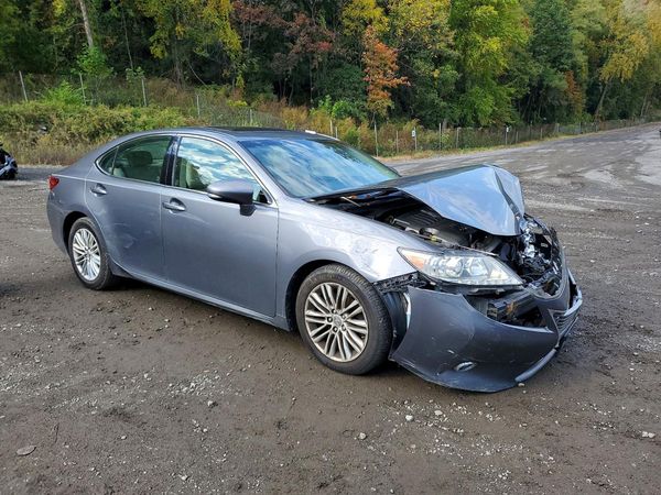 2014 LEXUS ES 350 — Passenger 3/4