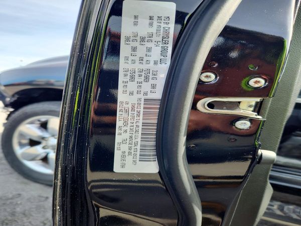 2014 RAM 1500 SLT — VINS