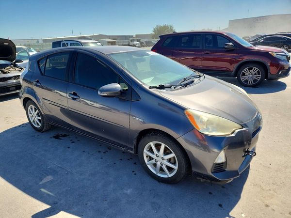 2012 TOYOTA PRIUS — Passenger 3/4