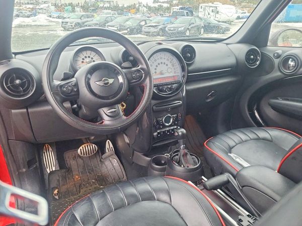 2014 MINI COOPER