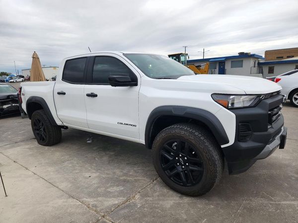 2024 CHEVROLET COLORADO Trail Boss — Passenger 3/4