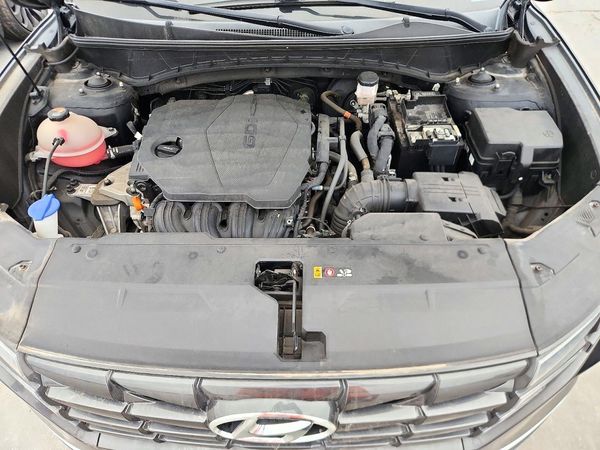 2023 HYUNDAI TUCSON — Engine bay
