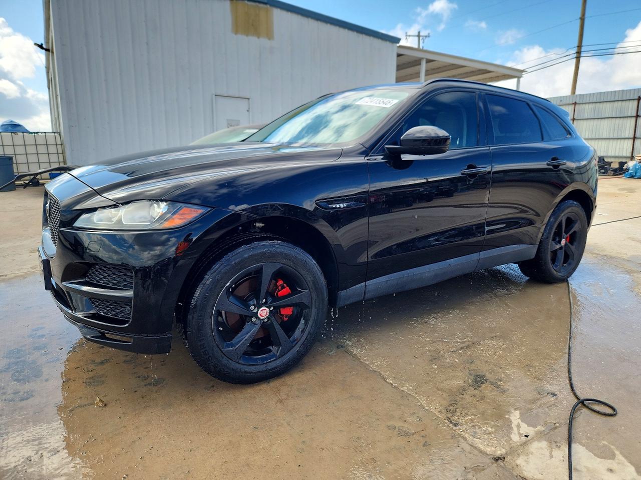2018 JAGUAR F-PACE S — Front 3/4