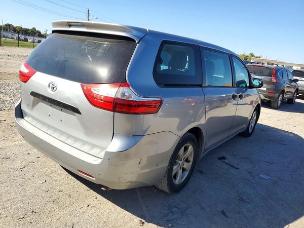 2015 TOYOTA SIENNA — PSRA