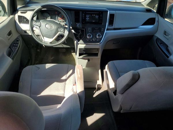 2015 TOYOTA SIENNA — CKPT