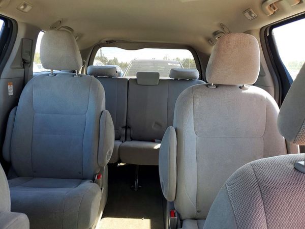 2015 TOYOTA SIENNA — SUVN