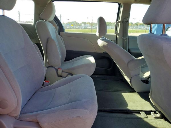 2015 TOYOTA SIENNA — PSRS