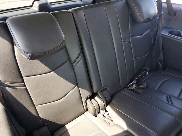 2019 CADILLAC ESCALADE ESV Luxury — LOOS