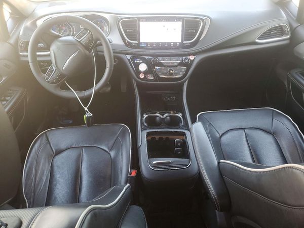 2025 CHRYSLER PACIFICA Limited — CKPT