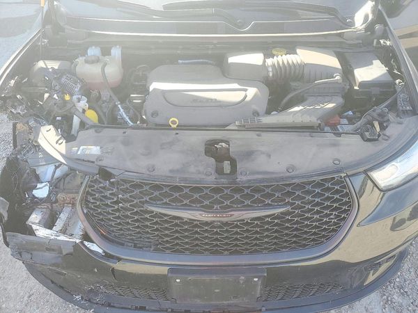 2025 CHRYSLER PACIFICA Limited — Engine bay