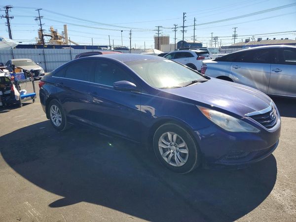 2013 HYUNDAI SONATA GLS/ GLS Popular — Passenger 3/4