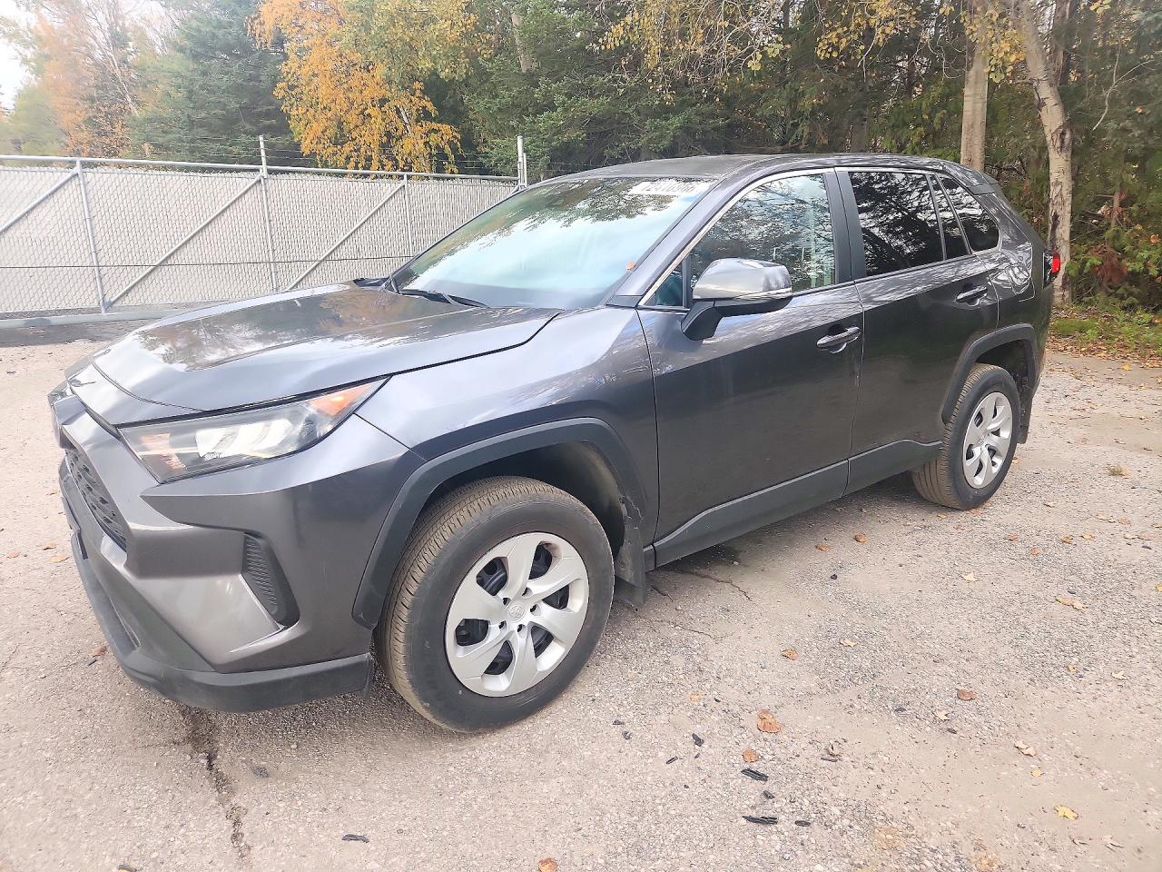 2025 TOYOTA RAV4 — Front 3/4