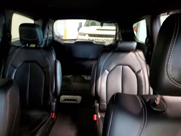 2025 CHRYSLER PACIFICA Select — SUVN