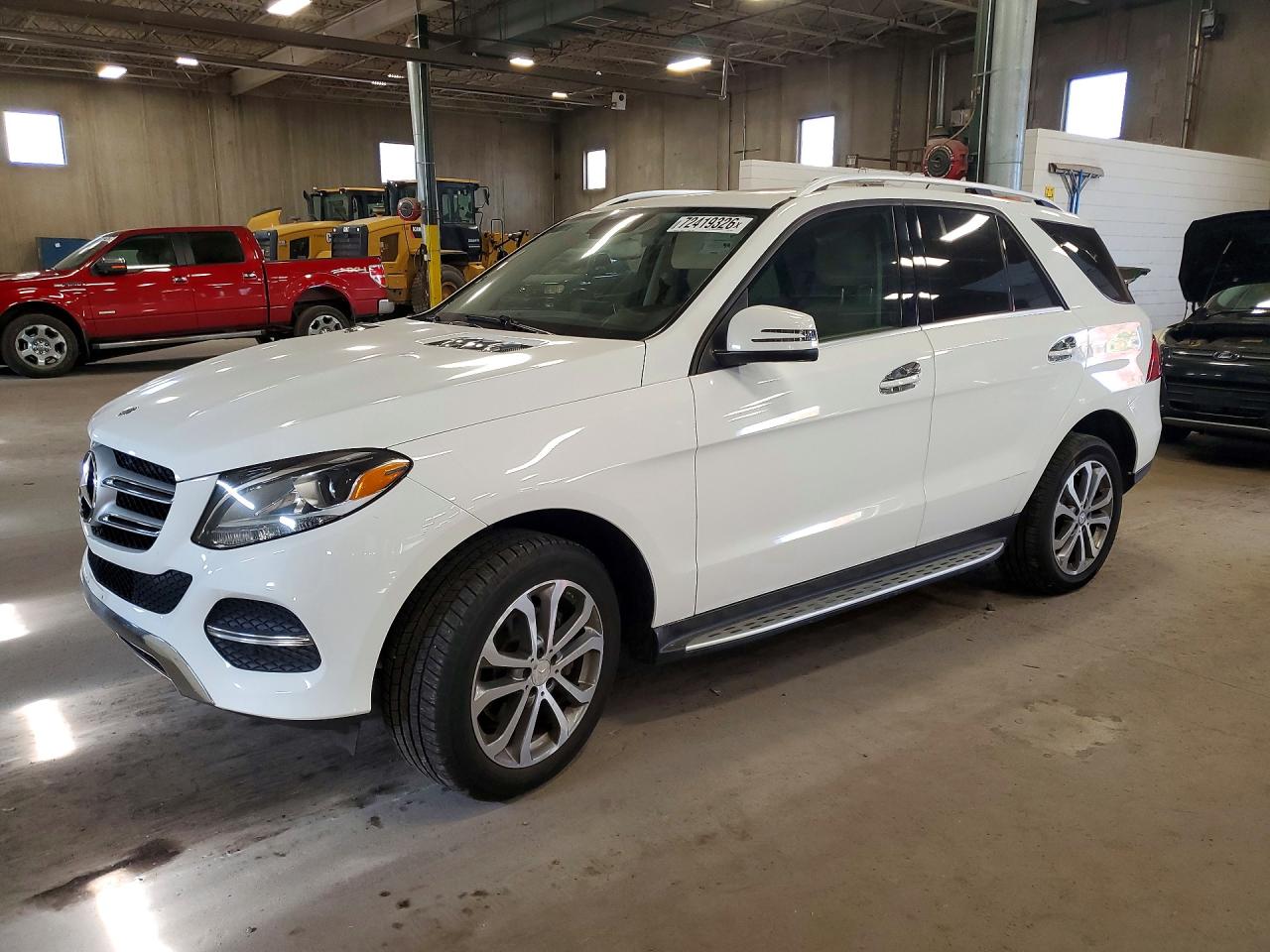 2017 MERCEDES-BENZ GLE GLE350 — Front 3/4