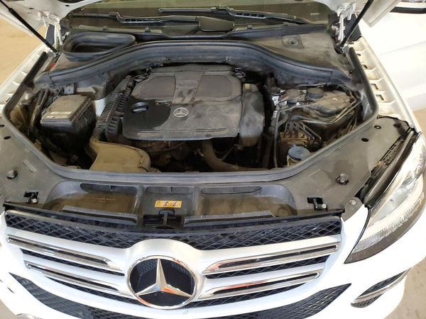 2017 MERCEDES-BENZ GLE GLE350 — Engine bay
