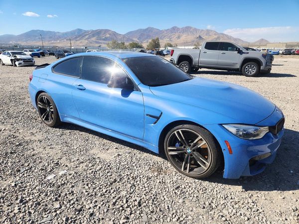 2015 BMW M4 — Passenger 3/4
