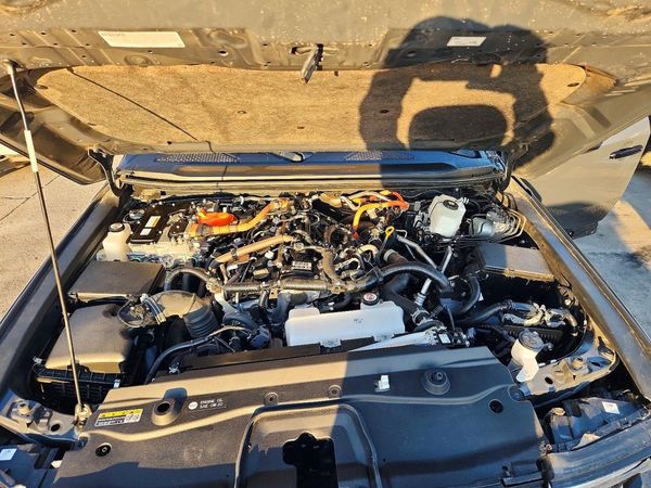 2025 TOYOTA LAND CRUISER — Engine bay