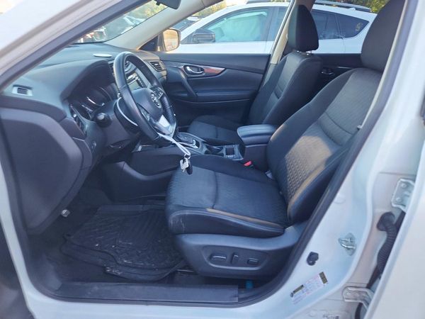 2020 NISSAN ROGUE — DENT