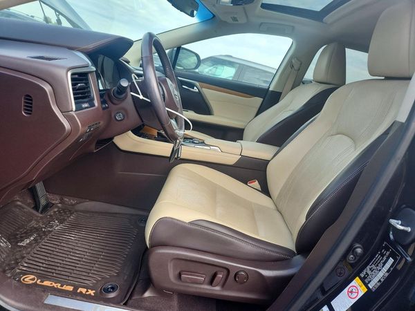 2017 LEXUS RX 350 — DENT
