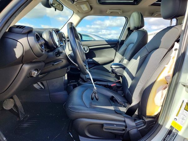 2019 MINI COOPER — DENT