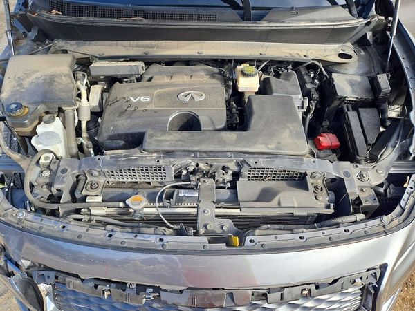 2020 INFINITI QX60 — Engine bay