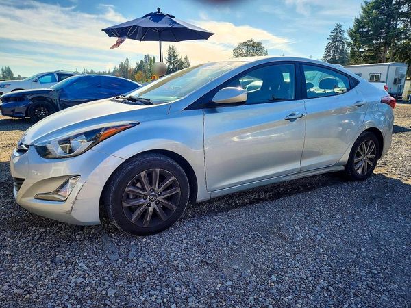2015 HYUNDAI ELANTRA — DSFA — Front 3/4