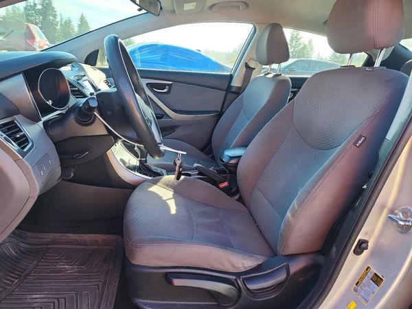 2015 HYUNDAI ELANTRA GLS(Middle) — DENT