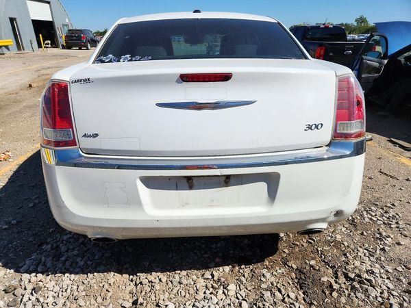 2014 CHRYSLER 300 — DIRR