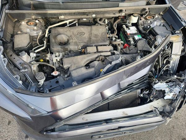 2021 TOYOTA RAV4 LE — Engine bay