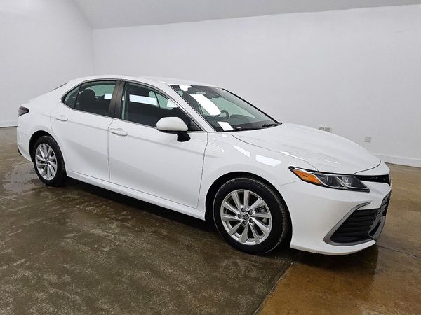 2023 TOYOTA CAMRY LE — Passenger 3/4