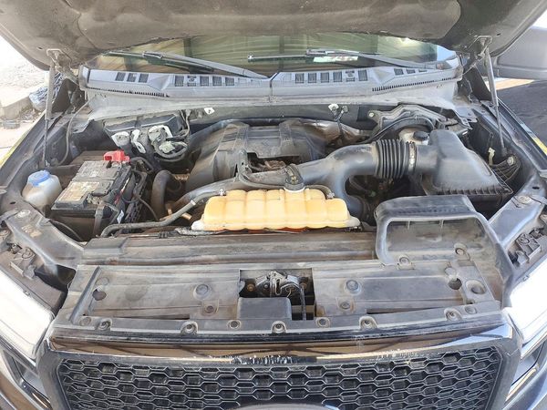 2018 FORD F150 — Engine bay
