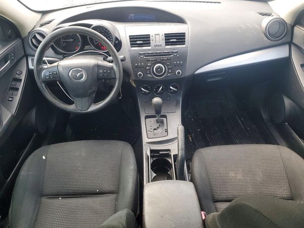 2013 MAZDA 3 Sport/GX