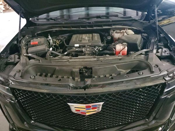 2024 CADILLAC ESCALADE V V-Series — Engine bay