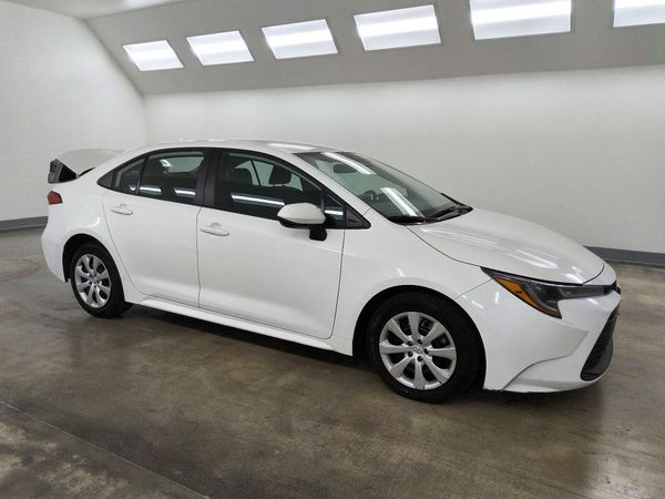 2025 TOYOTA COROLLA LE — Passenger 3/4