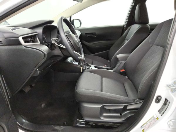 2025 TOYOTA COROLLA LE — DENT
