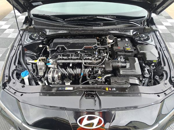 2026 HYUNDAI ELANTRA — Engine bay