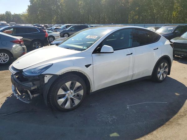 2021 TESLA MODEL Y — Front 3/4