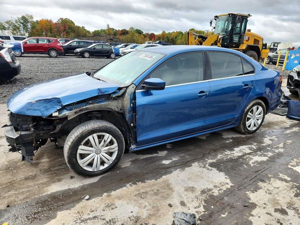 2017 VOLKSWAGEN JETTA — DSFA — Front 3/4