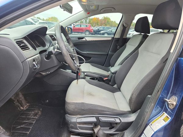 2017 VOLKSWAGEN JETTA S — DENT