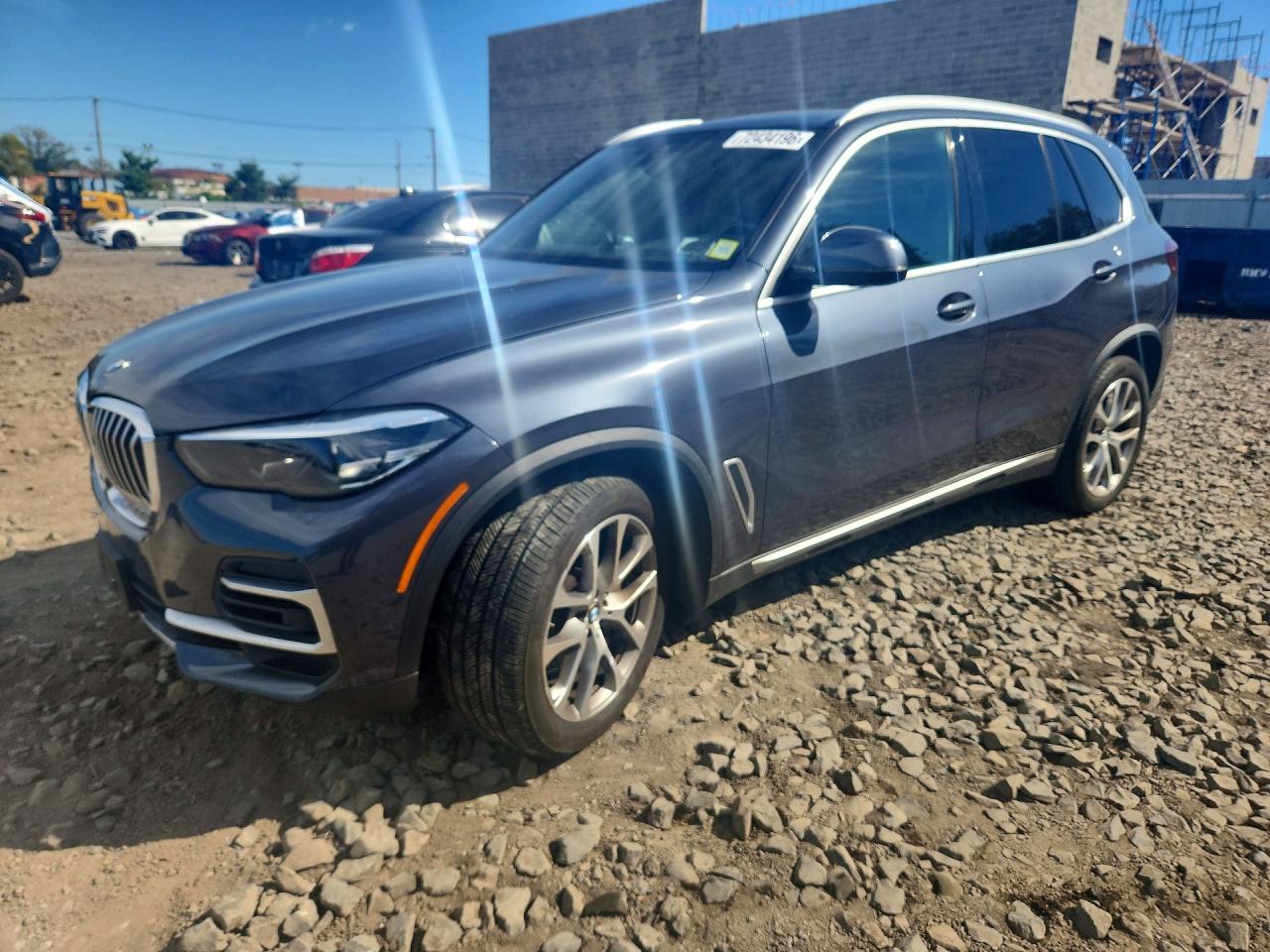 2022 BMW X5 xDrive40i — Front 3/4