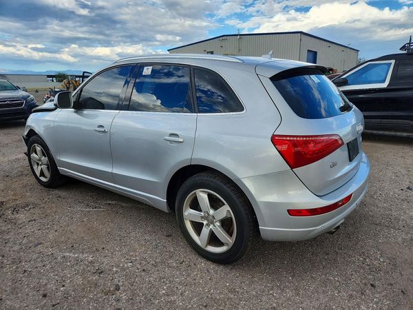2012 AUDI Q5 Premium Plus — DSRA