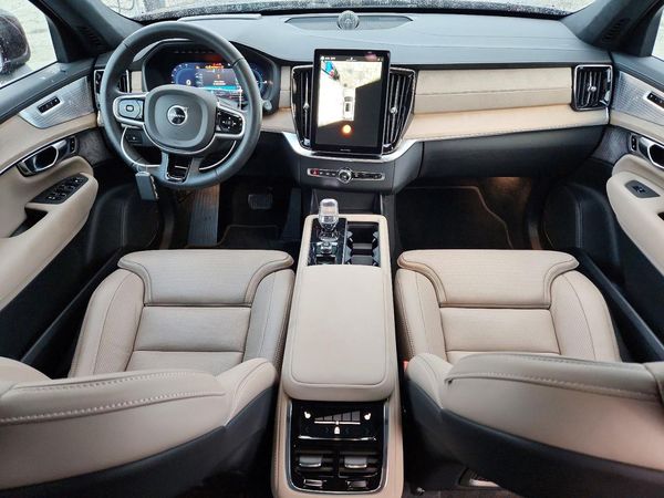 2025 VOLVO XC90 Ultra — CKPT
